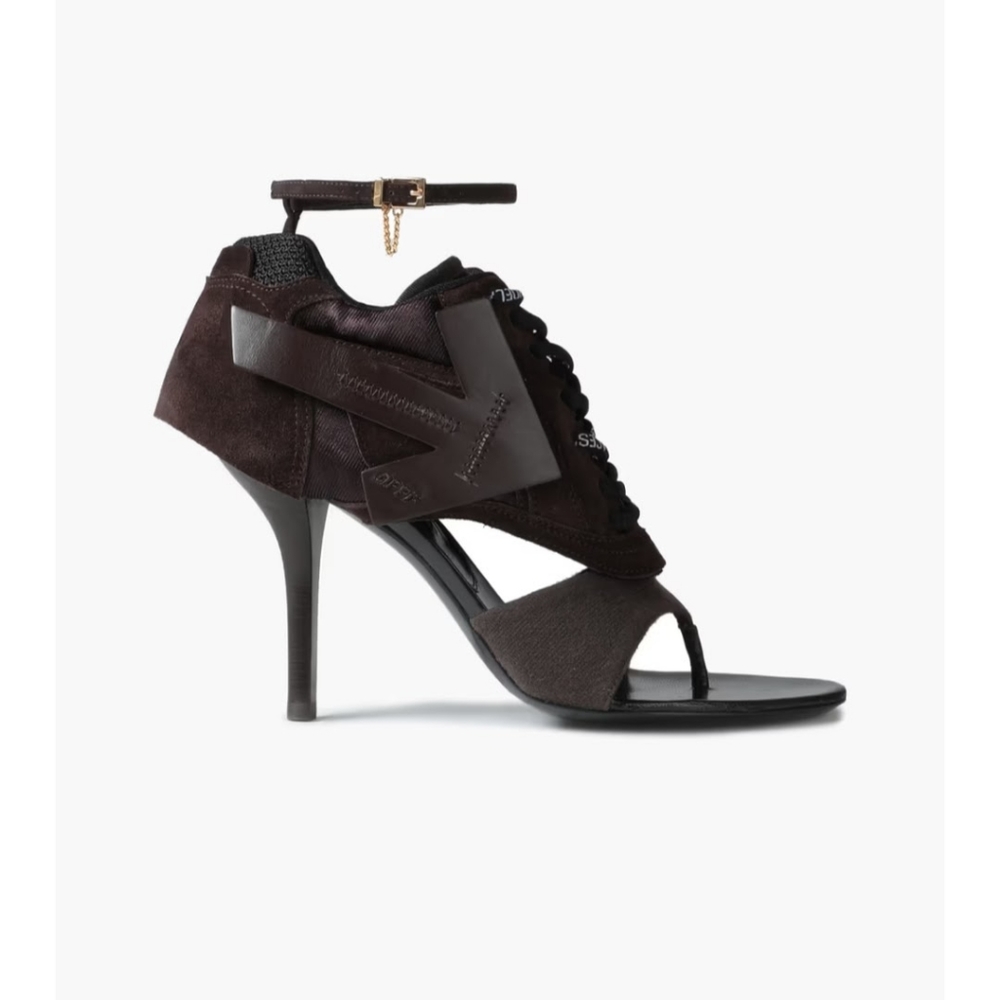 Off white heeled runner